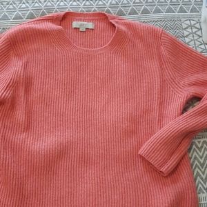 ANN TAYLOR LOFT SIZE MEDIUM CORAL SWEATER